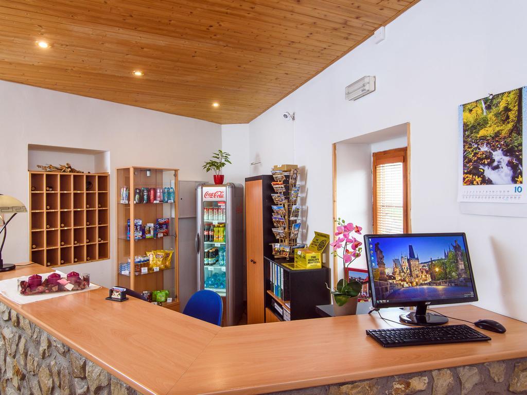 Hotel Bella Prague Luaran gambar
